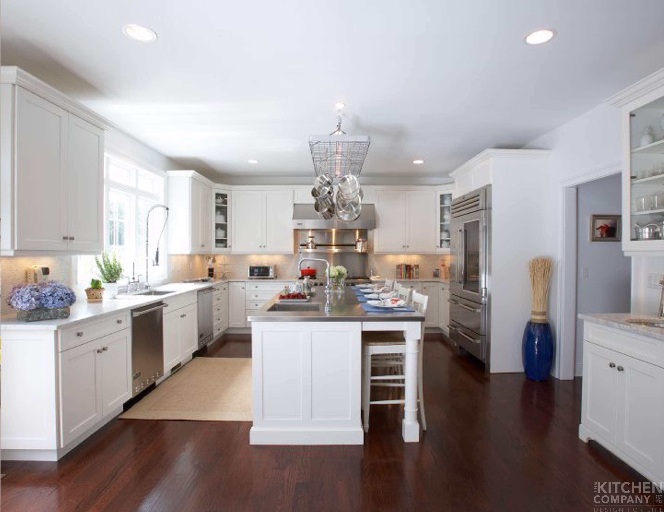 Clean White Kitchen in Madison, CT | The Kitchen Company